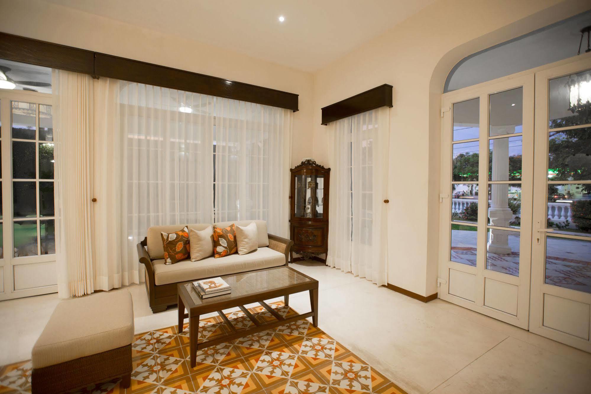 Delfina Boutique Hotel Merida Luaran gambar
